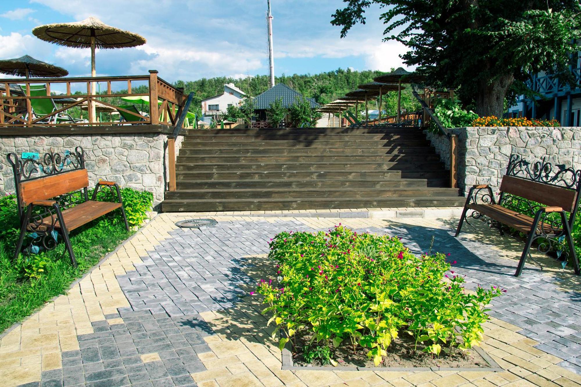 Mayak Resort Kam'yani Potoky Exterior photo