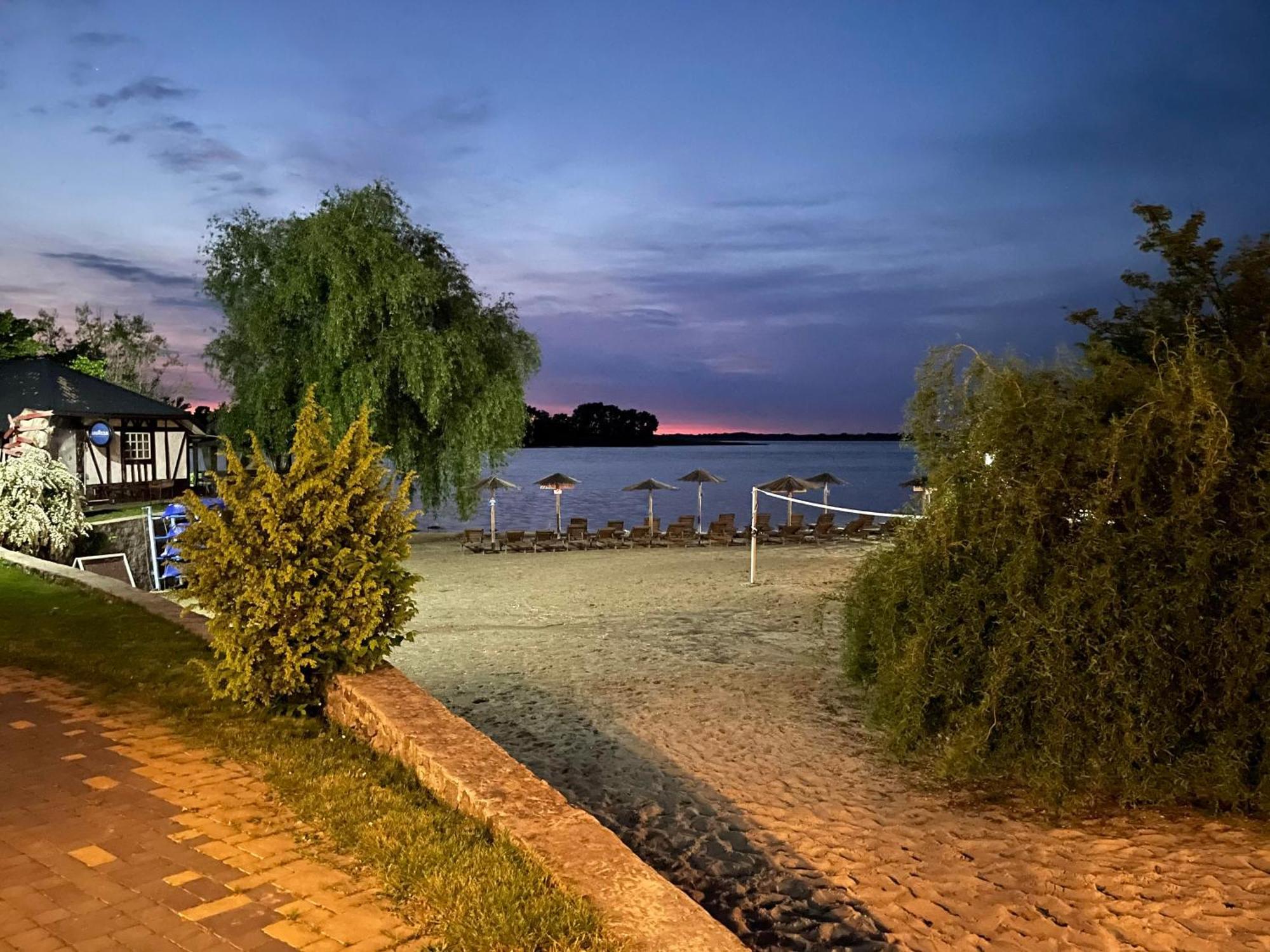Mayak Resort Kam'yani Potoky Exterior photo